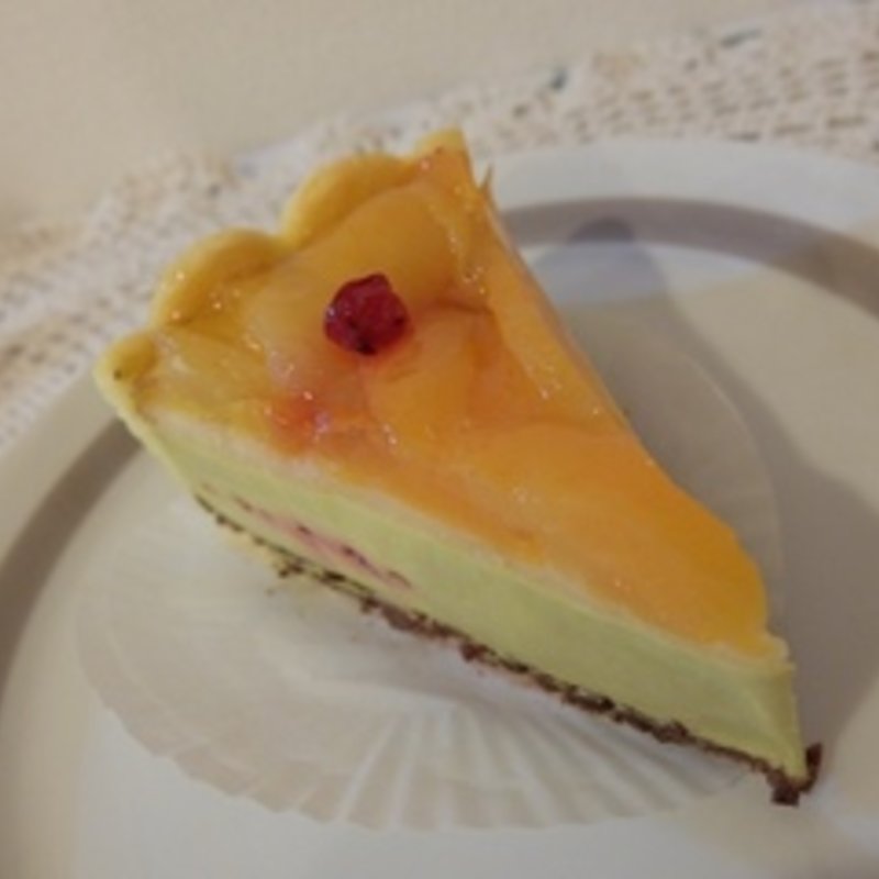 アプリコットとピスタチオのシャルロット(Frips （フリップス）)