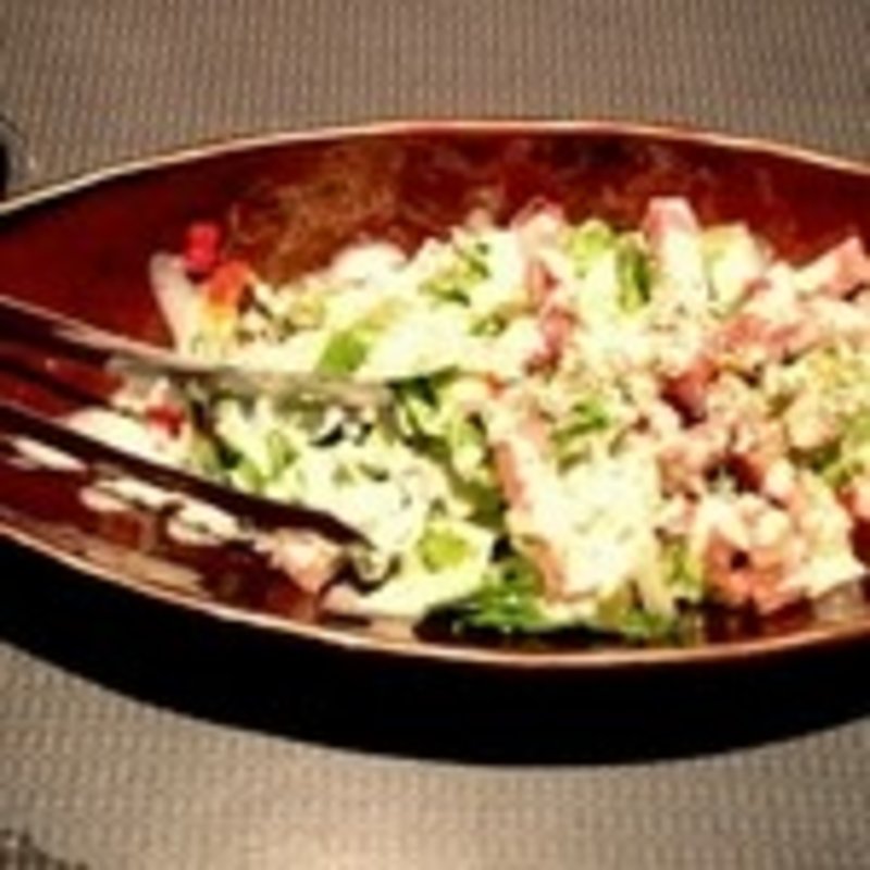 スモークベーコンとバジルのシーザーサラダ(fumo 赤羽店 （フーモ）)