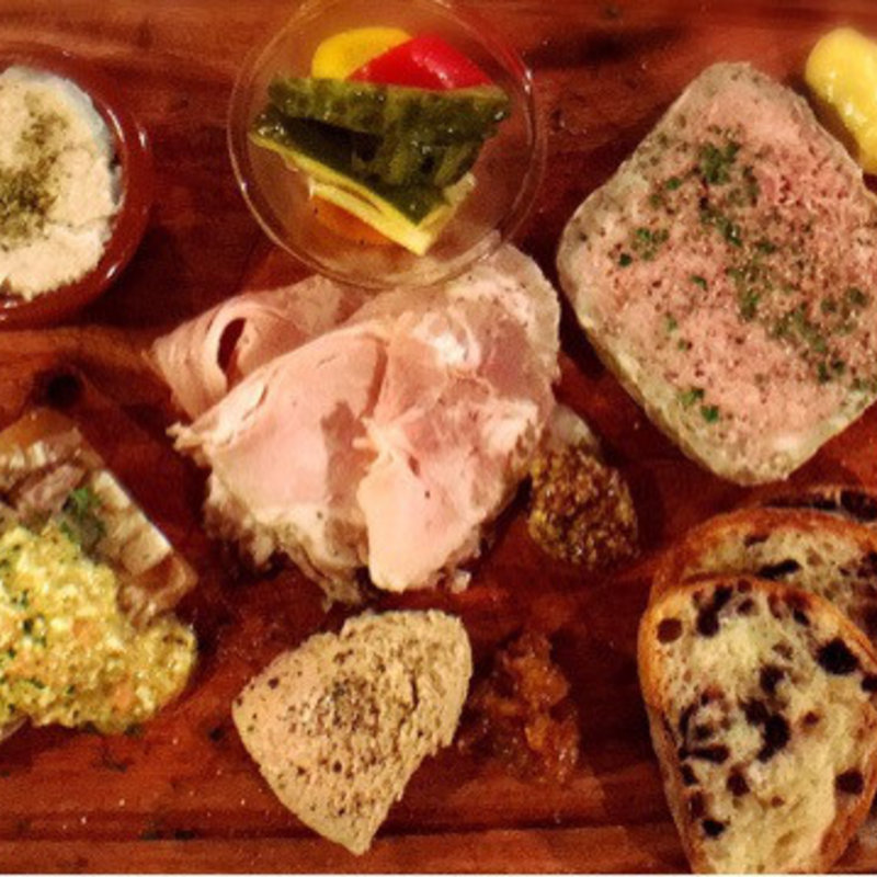 シャルキュトリーの盛り合わせ (Gadjo Dilo)