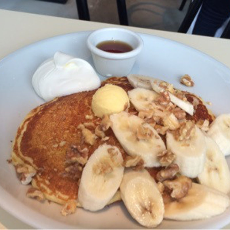 バナナ&ナッツのパンケーキ(GARDEN HOUSE CRAFTS 新宿)