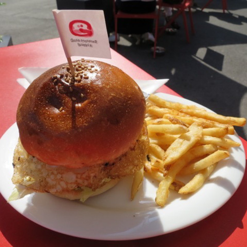 グッドモーニングバーガープレート(Good Morning Cafe&Grill （グッドモーニング カフェ アンド グリル）)