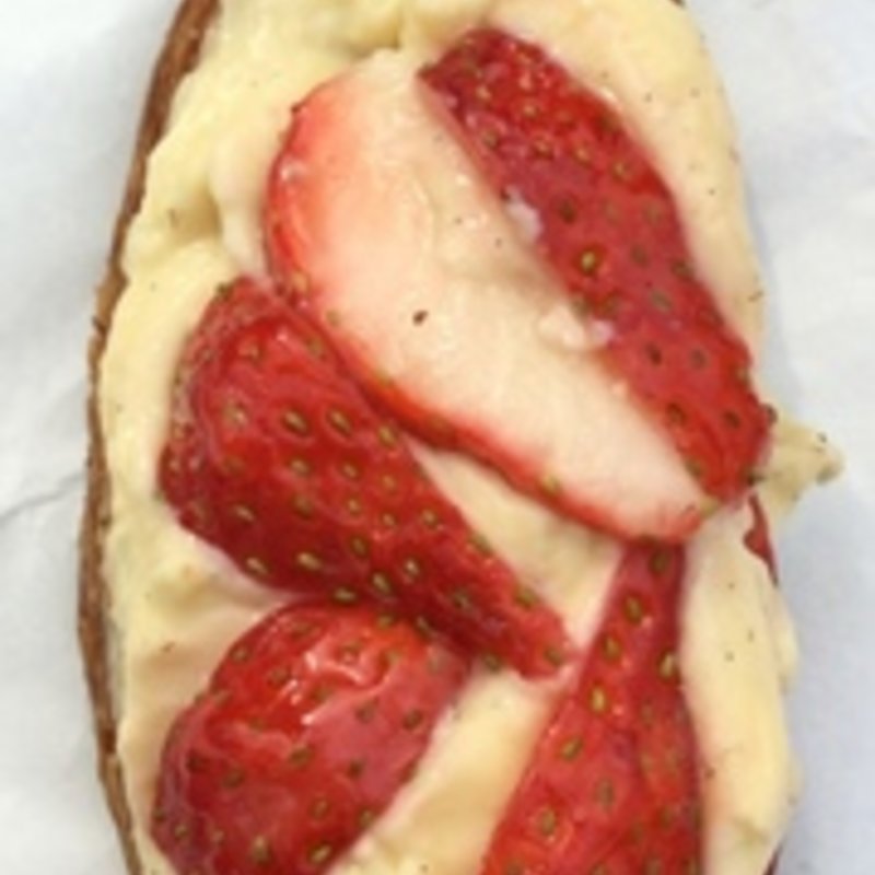 いちごのカスタードパイ(griotte)