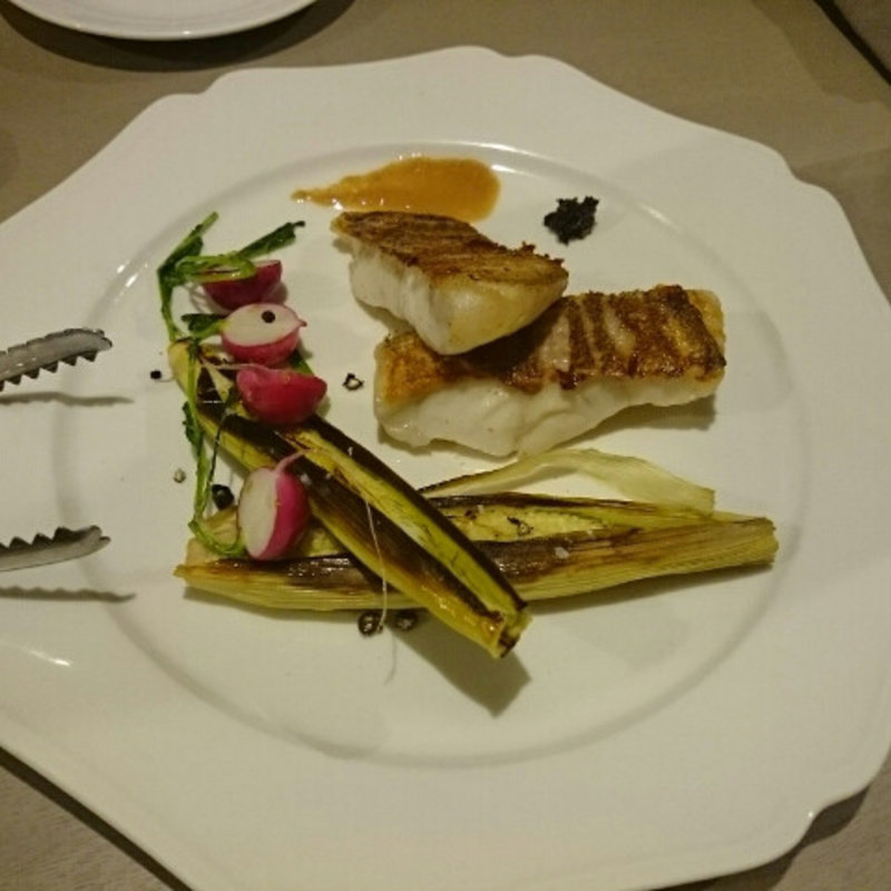 白身魚とヤングコーンのグリル(GRIS)