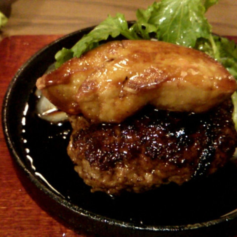 和牛粗びきハンバーグ ロッシーニ風(GYUTA （ギュウタ）)