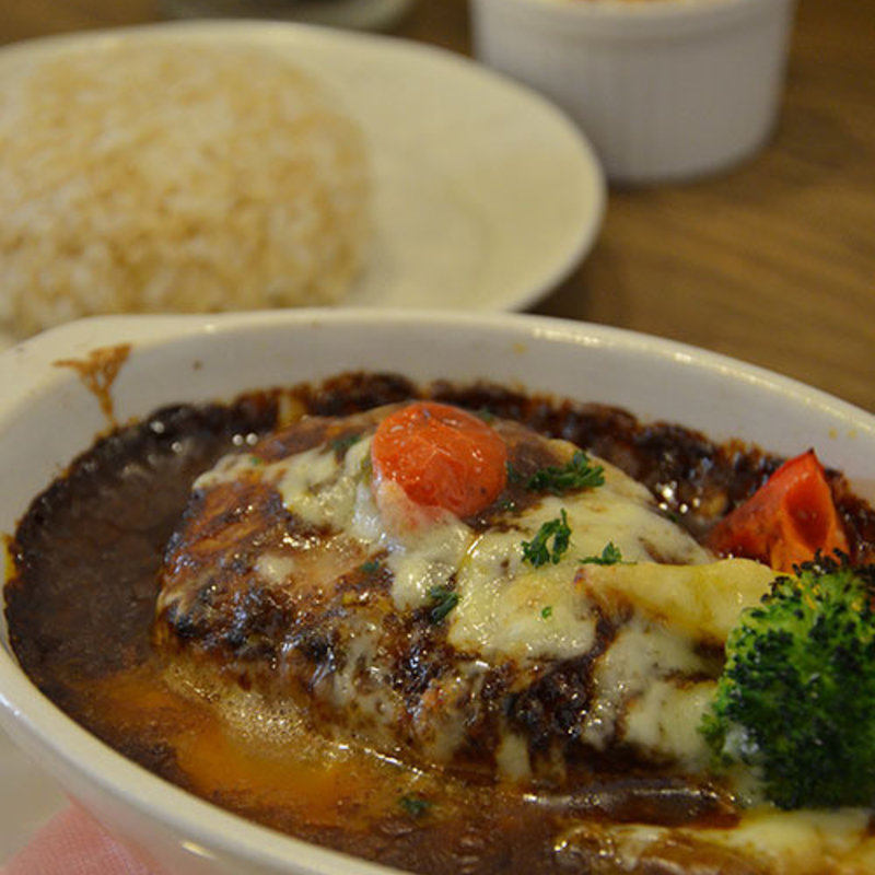 オーブンフィニッシュハンバーグ(HanaCAFE nappa69 （ハナカフェ ナッパロクキュー）)