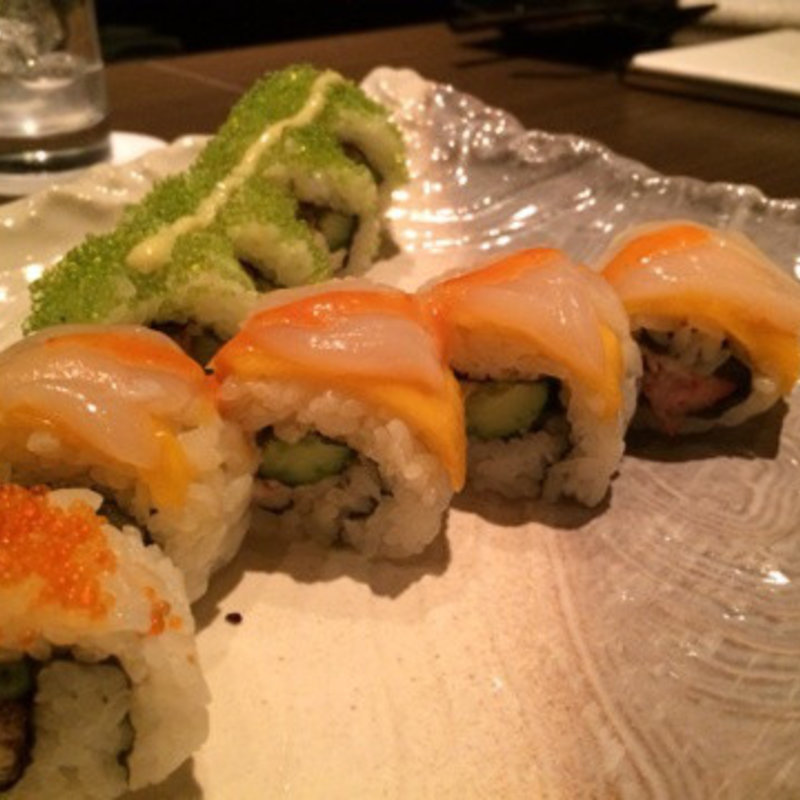 帆立マンゴーロール(HARI THE TOKYO SUSHI BAR)