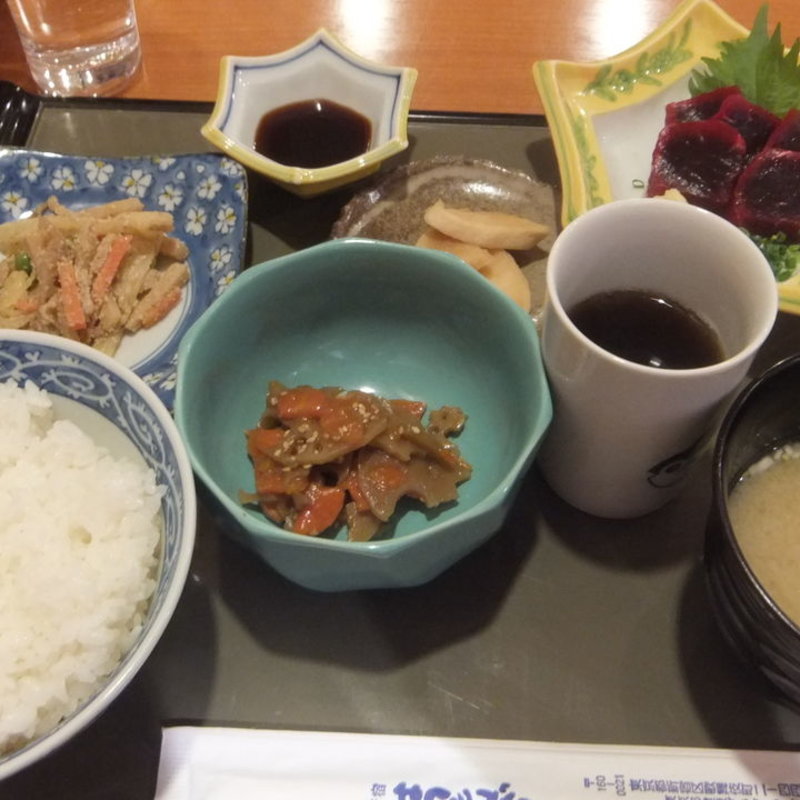 くじら刺身定食(HATSUMOMIJI （ハツモミジ）)