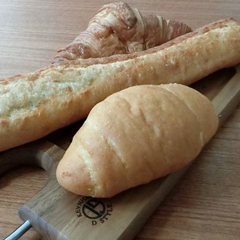 塩パン(ハートブレッドアンティーク 博多マルイ店)