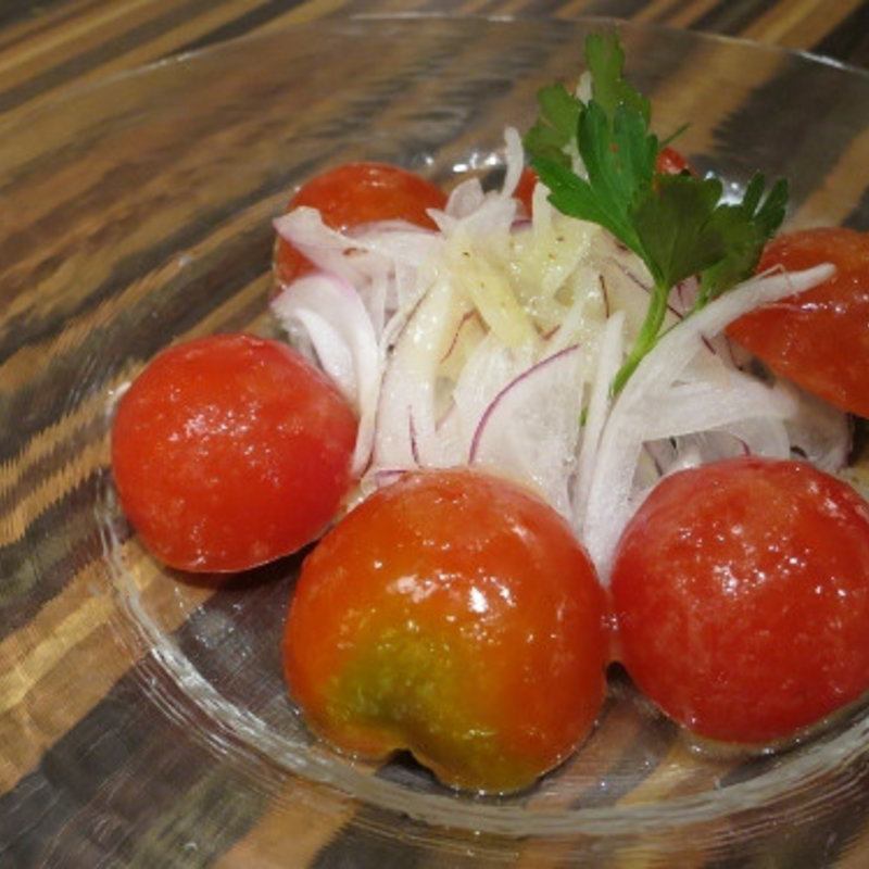 シーズントマトサラダ(HEIJOUEN 銀座六丁目店 （ヘイジョウエン）)