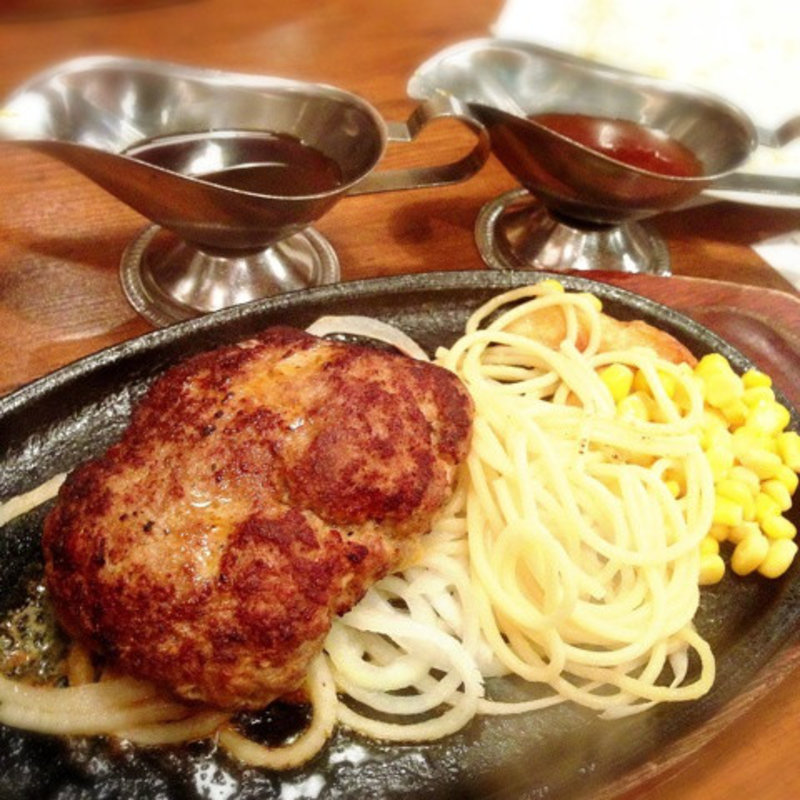 ハンバーグ(ヒーローズ 秋葉原店)