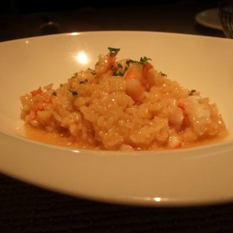 甲殻類のソースで煮込んだ海老リゾット(hickory)