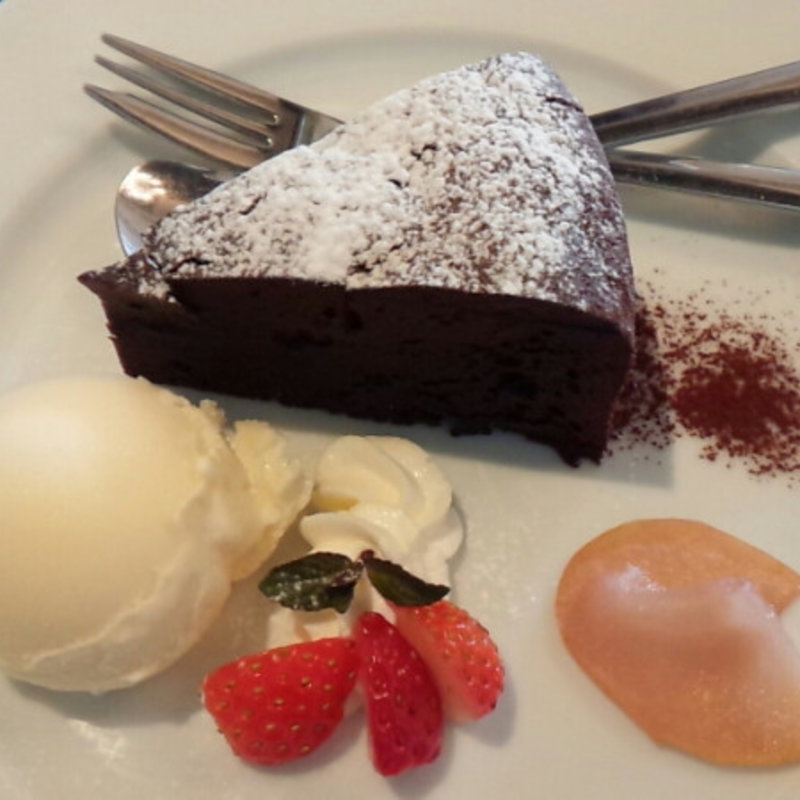 ガトーショコラバニラアイス添え(ヒルズカフェ （HillsCafe）)