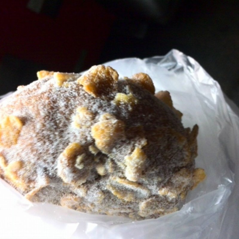 カリカリクリームパン(HOKUO 中野南口店 （ホクオー）)