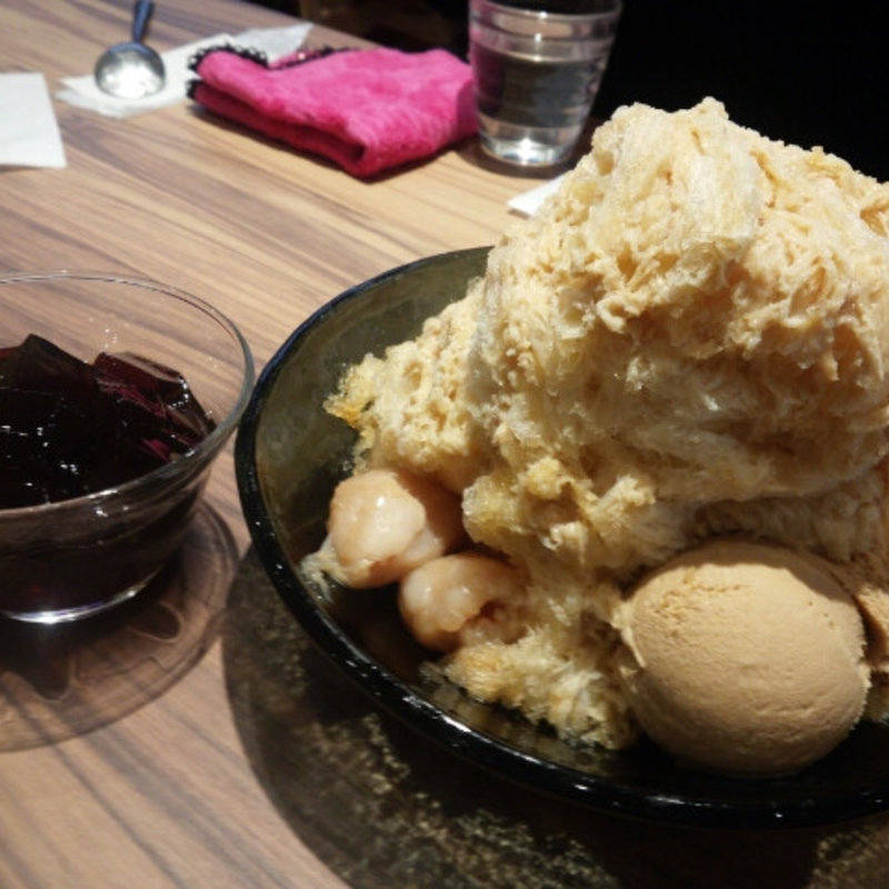 ウーロン茶かき氷(ICE MONSTER OMOTESANDO （アイスモンスター）)