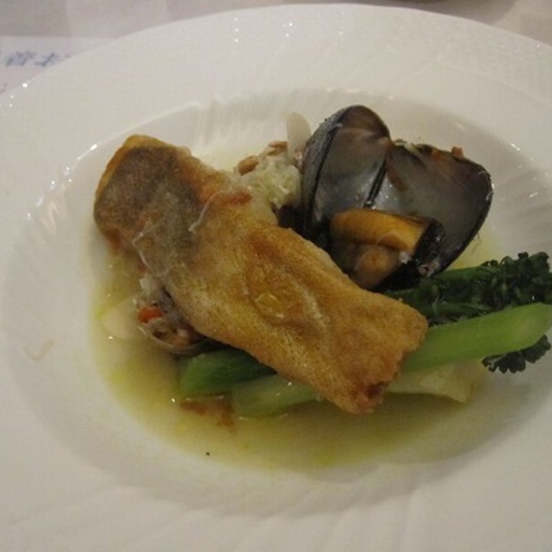 越前産鮮魚のムニエル　特大ムール貝とあさり せいこ蟹のスープ仕立て(iL bosco（イル・ボスコ）)