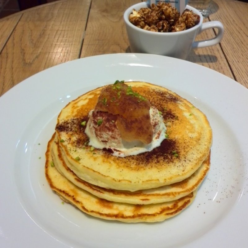 アップルキャラメルマスカルポーネパンケーキ(J.S. PANCAKE CAFE 札幌ステラプレイス店)