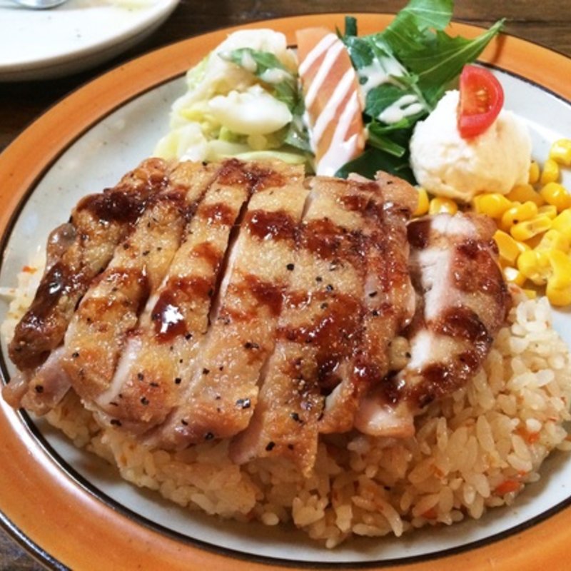 ステーキピラフ(Jolly Jellyfish （ジョリージェリーフィッシュ【旧店名】ジョリージェリーフィッシュ フロム カリカリ）)