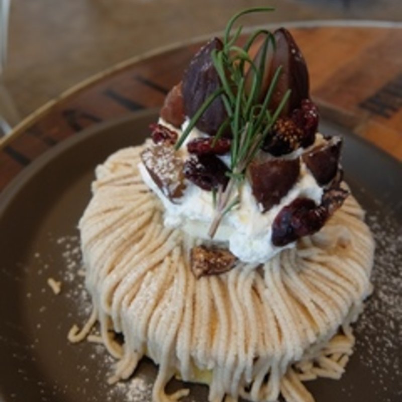 和栗のモンブランパンケーキ(JSパンケーキ)