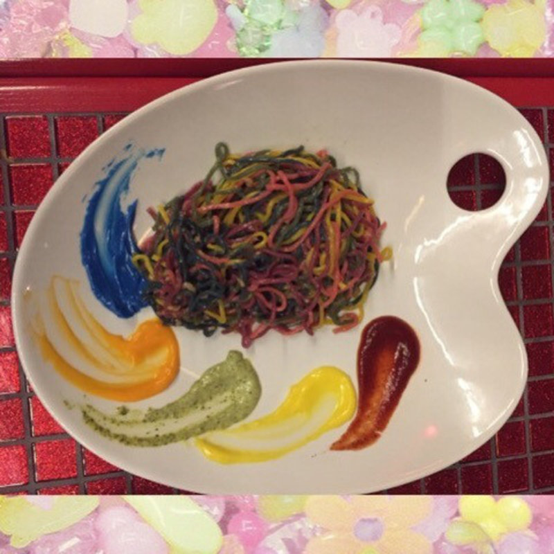 カラフルレインボーパスタ(KAWAII MONSTER CAFE HARAJUKU （カワイイ モンスター カフェ ハラジュク）)