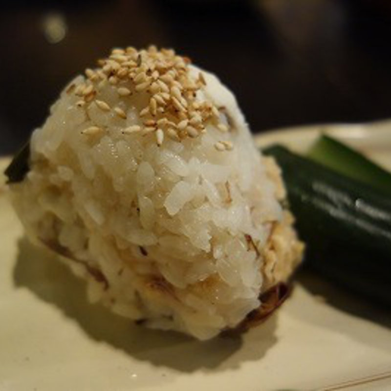 鯛ご飯のおにぎり(ＫＩＫＩ )