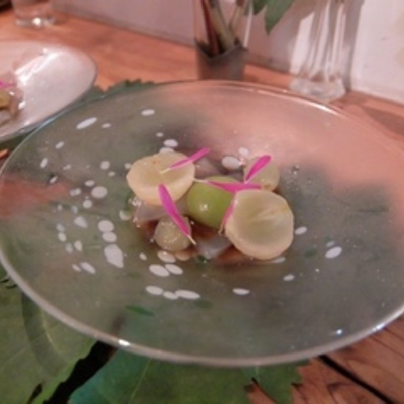 ピオーネ＆葛切り(創作中華料理 胡椒饅頭 ＫＩＫＩ)