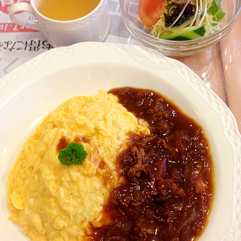 ハヤシオムライス(中国家庭料理 鉄人酒家)