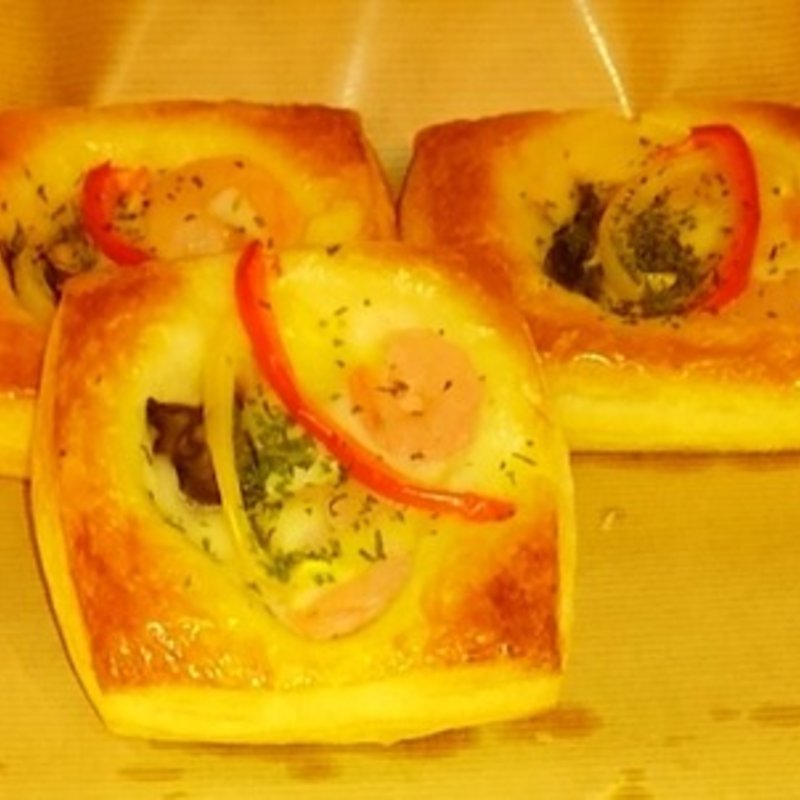 エビとホワイトソースのデニッシュ(KuKKA （クッカ）)