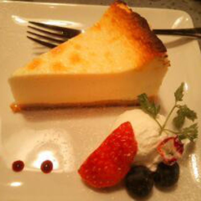 チーズケーキ(食堂カフェ ラフ)