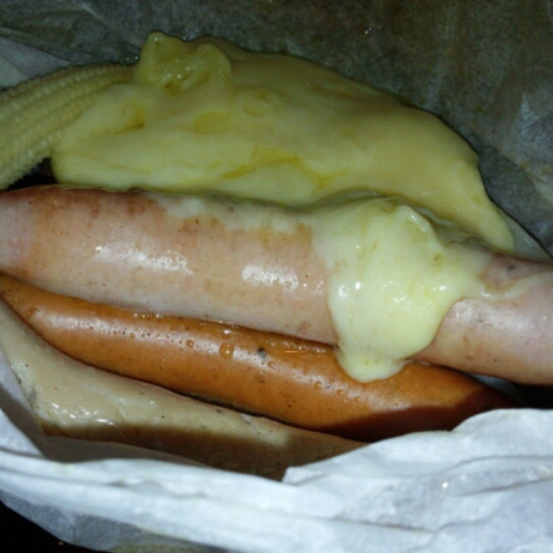 超絶とろけるラクレットチーズと温野菜ソーセージのカルットッチョ(【閉店】ビストロ マルコビッチ)