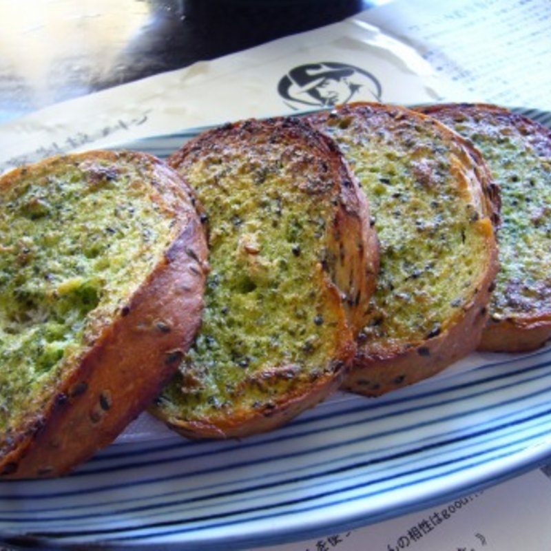 ガーリックトースト(マーロウ 秋谷本店)