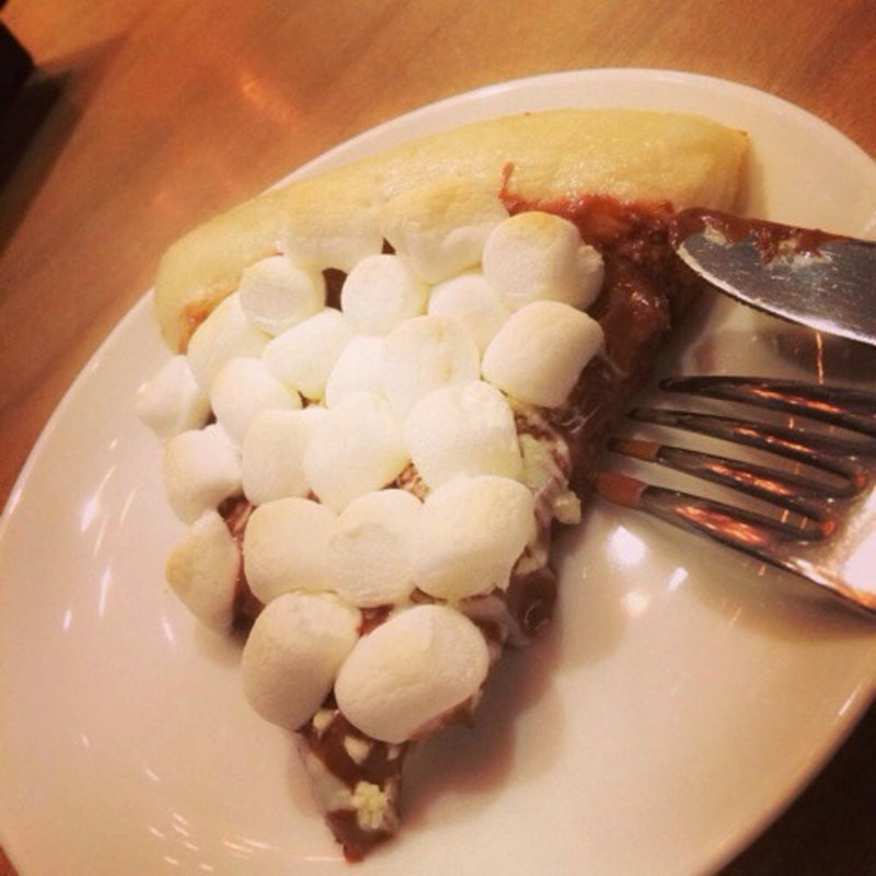 チョコレートチャンクピザ　(MAX BRENNER CHOCOLATE BAR表参道ヒルズ)