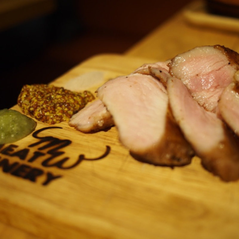 Lボーンロース肉のステーキ(ミートワイナリー 秋葉原店 熟成肉)