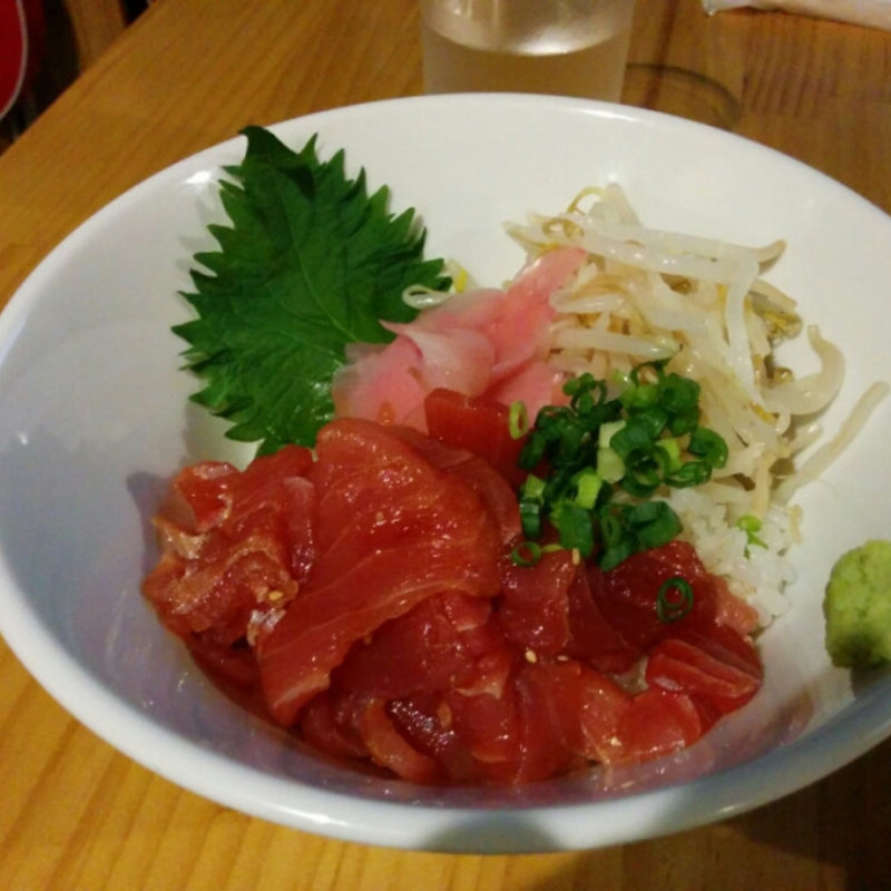 マグロ丼(まぐろ専門店MEGRO)