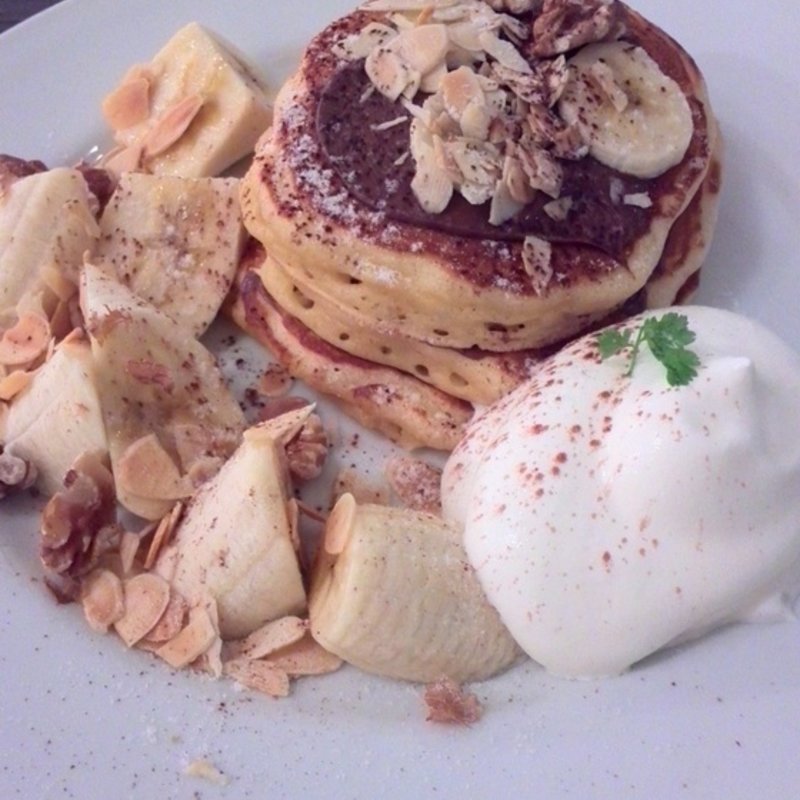 バナナクランチパンケーキ(MELANGE De SHUHARI 広島 （メランジュ ドゥ シュハリ）)