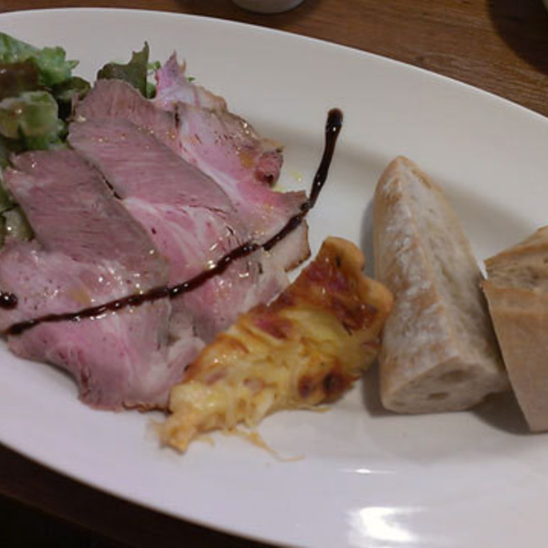 ローストポークとキッシュ(メラコ （MERACO）)