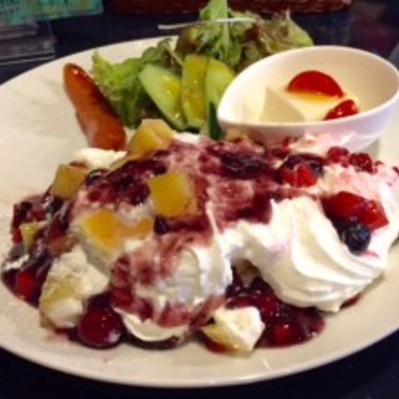 パンケーキセット（フルーツベリーセット）(meso （メソ）)