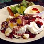 パンケーキセット（フルーツベリーセット）(meso （メソ）)