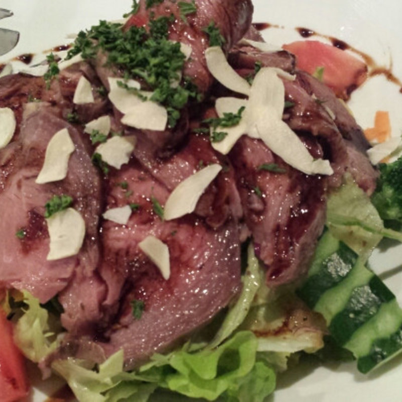 ローストビーフサラダ(モン・ペット・クア)