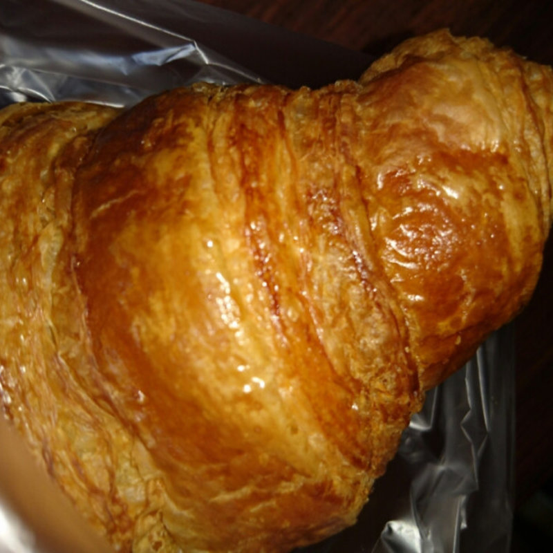 クロワッサン(natural bakery cram （ナチュラルベーカリー クラム）)