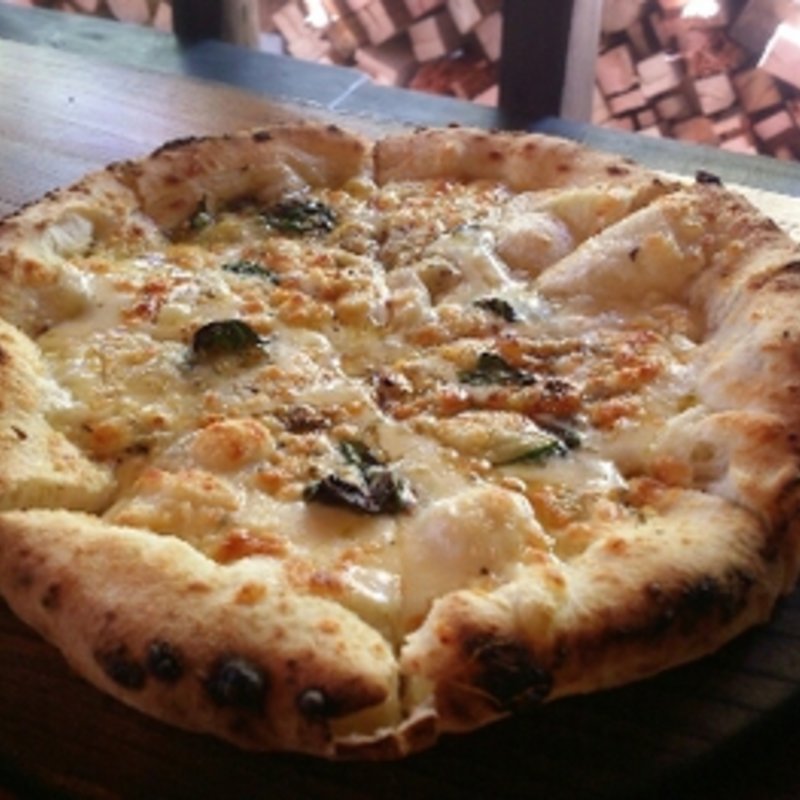 ピッツァ ビアンコ(OZ （オズ）)