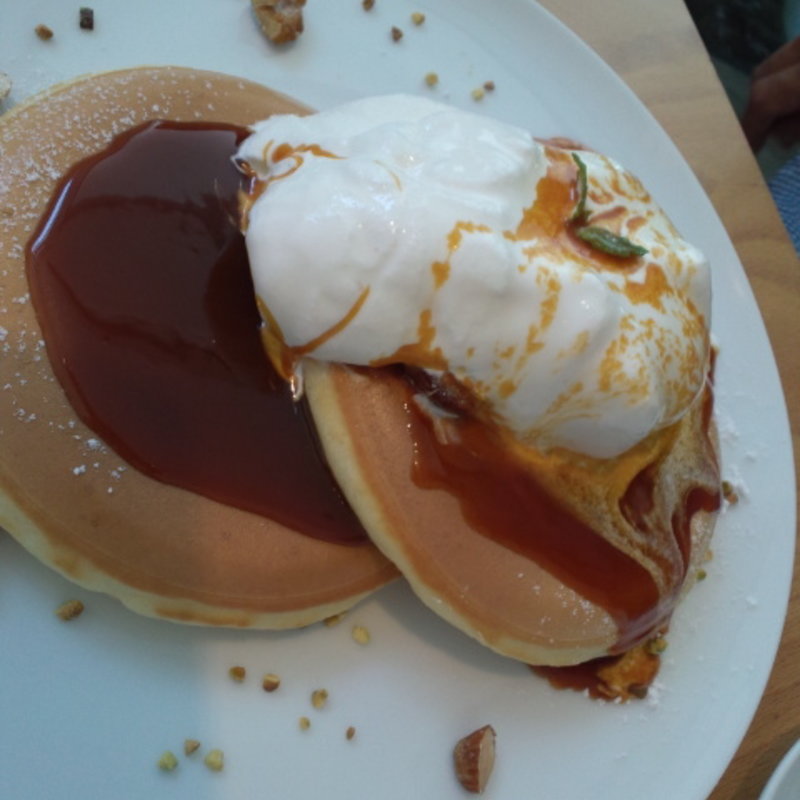 ビター＆スイート2種のナマキャラメルソース(Pancake Ristorante (パンケーキリストランテ))