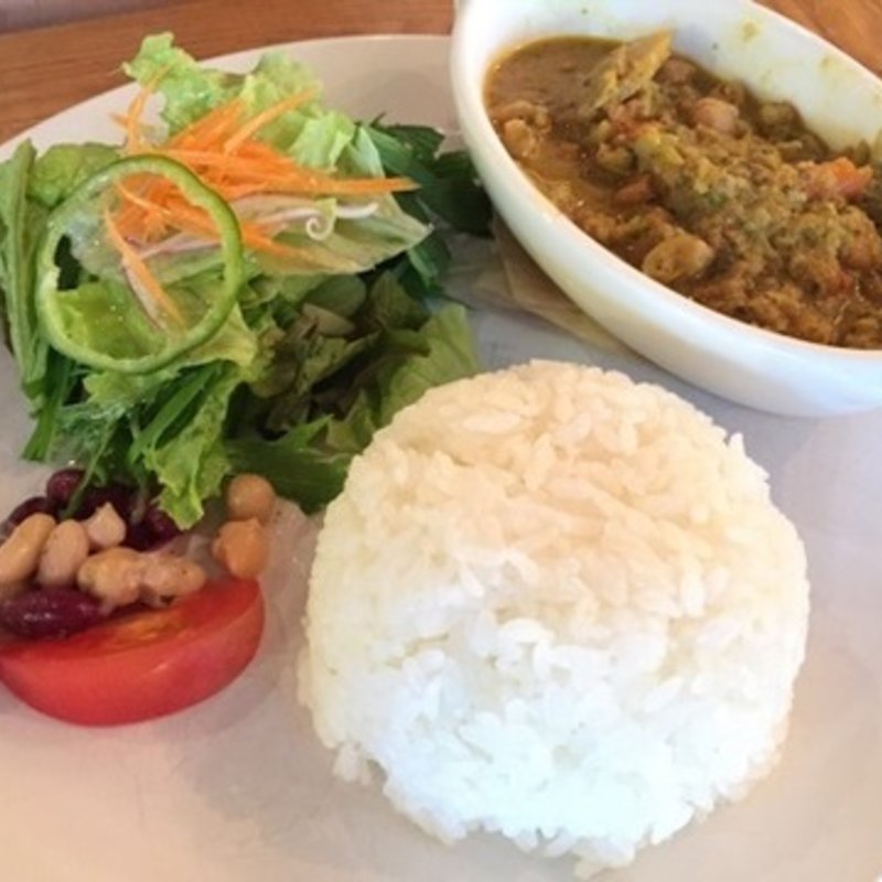 本日のカレー(パパジョンズイータリー)