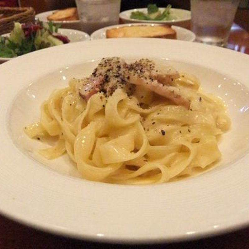 厚切りベーコンと玉ねぎのカルボラーナ(PASTA&CAFE 　FIORI　フィオリ)