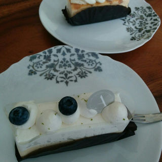 二層の半生チーズケーキ(PATISSERIE ASAKO IWAYANAGI)