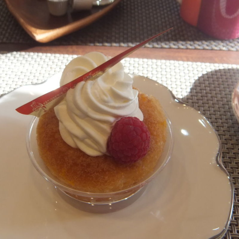 サバラン(PÂTISSERIE Yoshinori Asami)