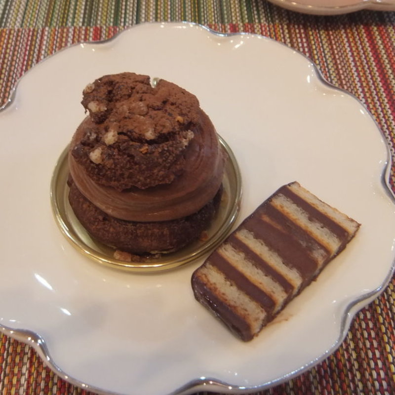 シューショコラ(PÂTISSERIE Yoshinori Asami)