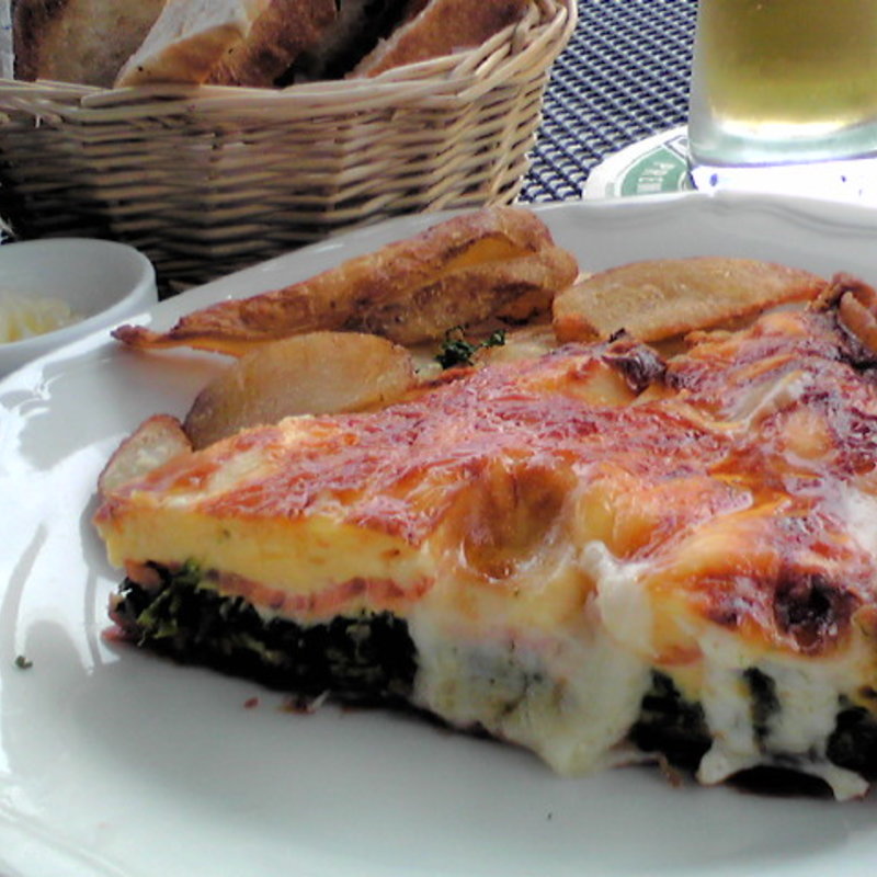 サーモンのキッシュ(PAUL アトレ四谷店)