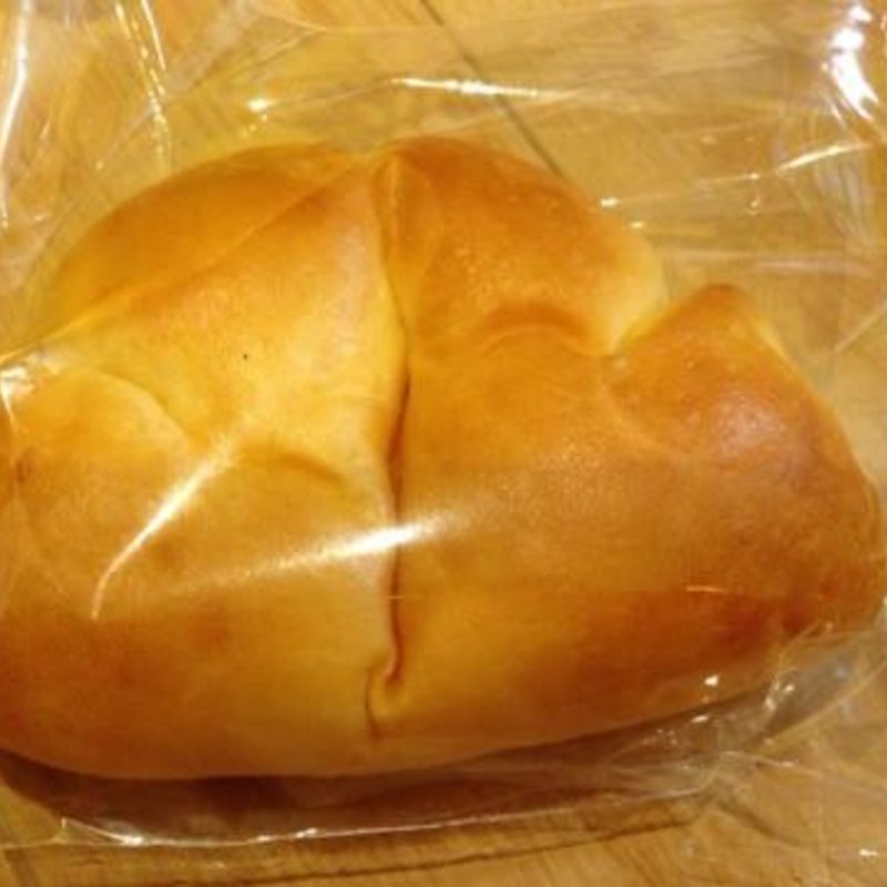 クリームパン(ピク ニケ)