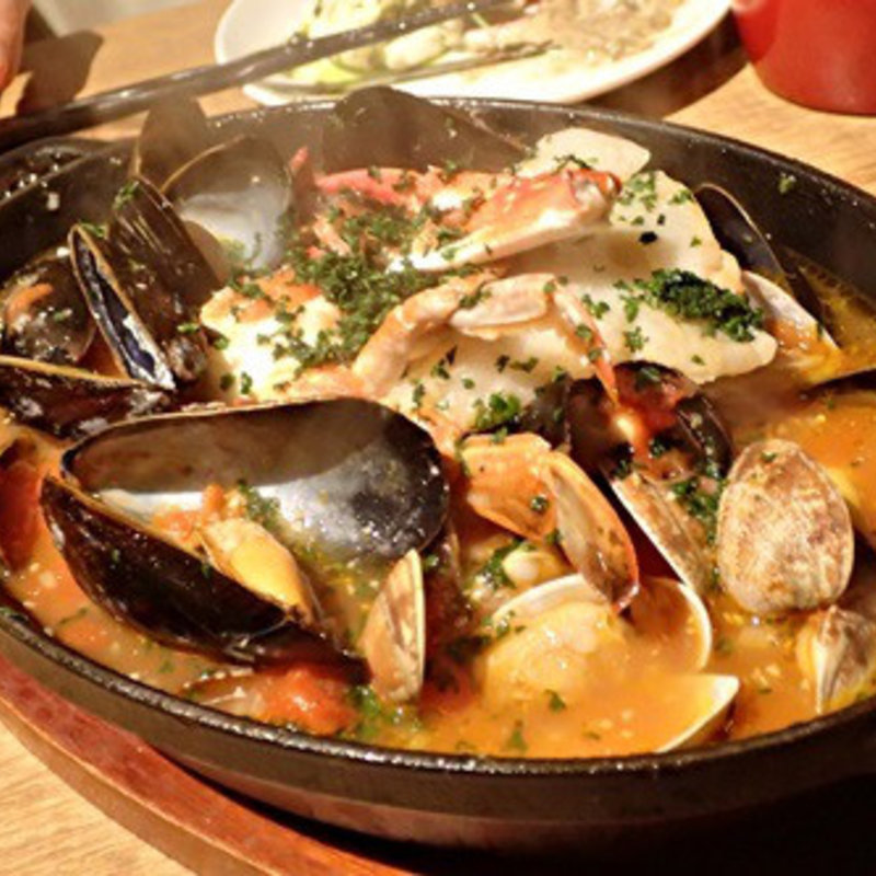 本日の魚介のブイヤベース(QUEEN OF CHICKENS 恵比寿店 （クイーン　オブ　チキンズ）)