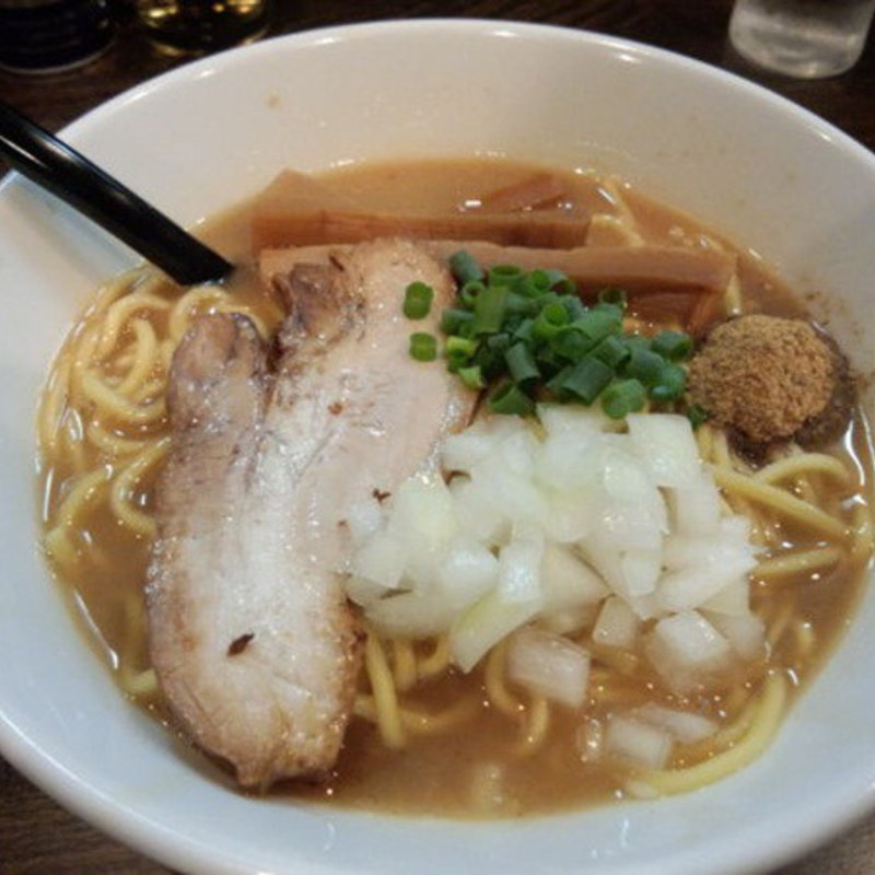 ラーメン（大盛り）(RAMEN MOSH)